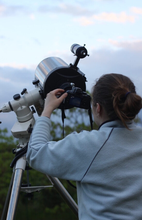 <h1 style="color: #c444bb;">praktyki astronomiczne, obserwacje nocnego nieba, 2017</h1>